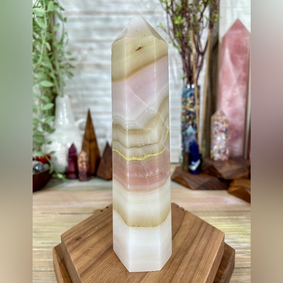 0869 Mangano Pistachio Calcite Crystal Tower - Picture 4 of 12